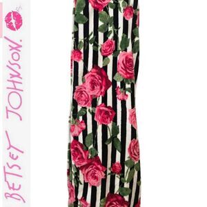 Betsey Johnson Striped Rose Ultra Soft Plush Twin Throw Blanket